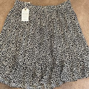 American Eagle B&W Cheetah Print Skirt